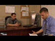 Pornozinho gay com delicia foda no escritório